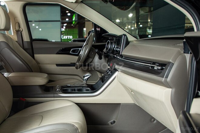 Kia Carnival-18