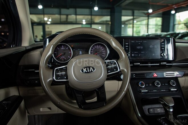 Kia Carnival-10