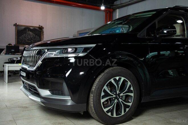 Kia Carnival-4