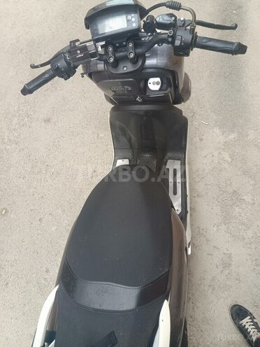 Yamaha  2023, 16,300 km - 0.1 l - Bakı