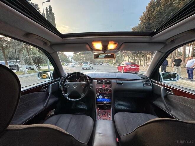 Mercedes E 220 d 2000, 325,468 km - 2.2 l - Sumqayıt