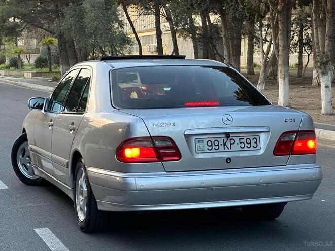 Mercedes E 220 d 2000, 325,468 km - 2.2 l - Sumqayıt