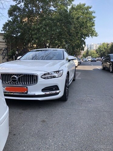 Volvo S90 2024, 10,670 km - 2.0 л - Bakı