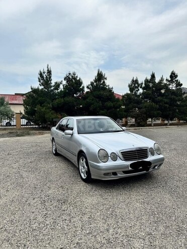 Mercedes E 240 1999, 398,000 km - 2.6 l - Bakı