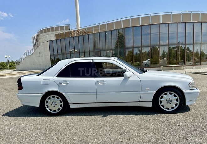 Mercedes C 240 1999, 316,000 km - 2.4 л - Kürdəmir