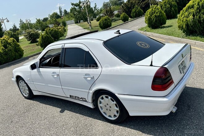 Mercedes C 240 1999, 316,000 km - 2.4 л - Kürdəmir