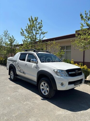 Toyota Hilux 2011, 178,000 km - 2.5 л - Bakı
