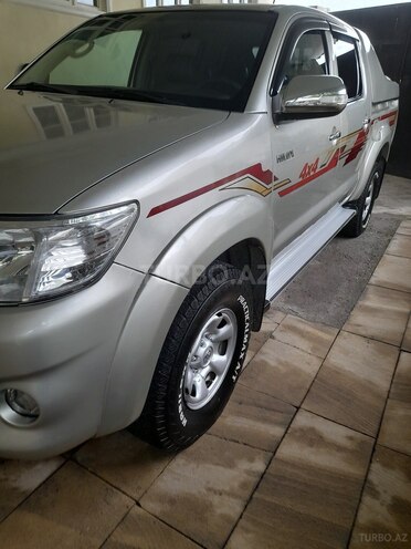 Toyota Hilux 2012, 191,000 km - 2.5 l - İsmayıllı