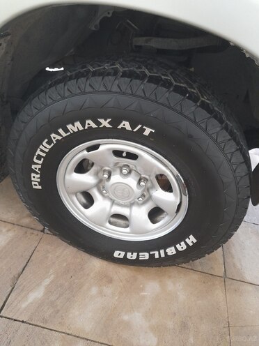 Toyota Hilux 2012, 191,000 km - 2.5 l - İsmayıllı