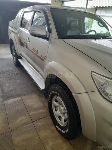 Toyota Hilux 2012, 191,000 km - 2.5 l - İsmayıllı