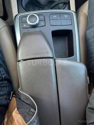 Mercedes GL 350 4MATIC 2014, 335,000 km - 3.0 l - Bakı