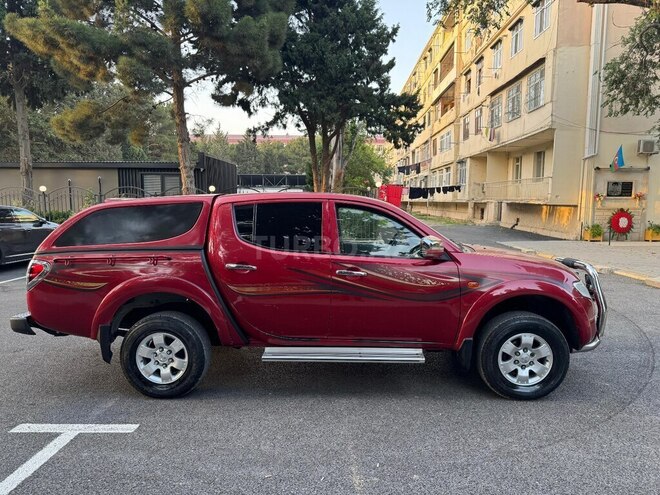 Mitsubishi L200 2010, 192,000 km - 2.5 l - Bakı