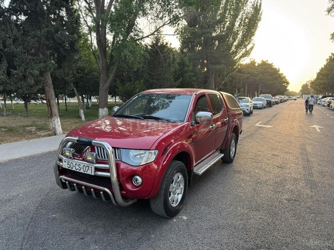 Mitsubishi L200 2010, 192,000 km - 2.5 l - Bakı