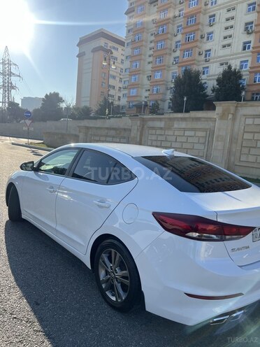 Hyundai Elantra 2016, 80,000 km - 2.0 l - Bakı
