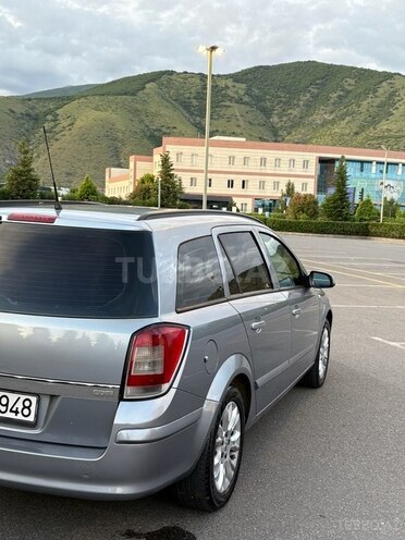Opel Astra 2009, 307,000 km - 1.3 l - Şəki