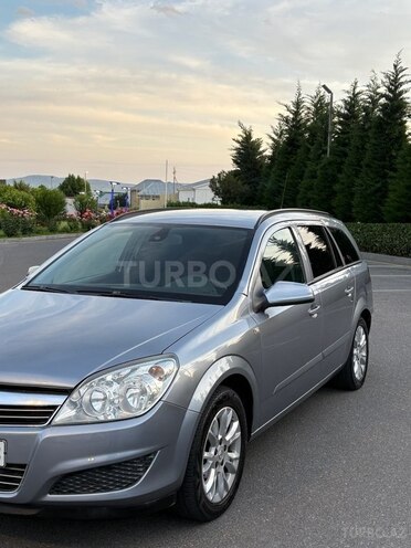 Opel Astra 2009, 307,000 km - 1.3 l - Şəki