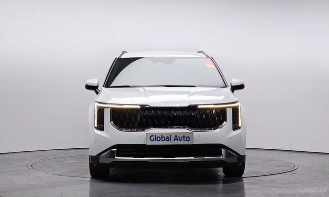 Kia Carnival-1