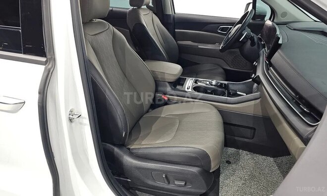 Kia Carnival-7