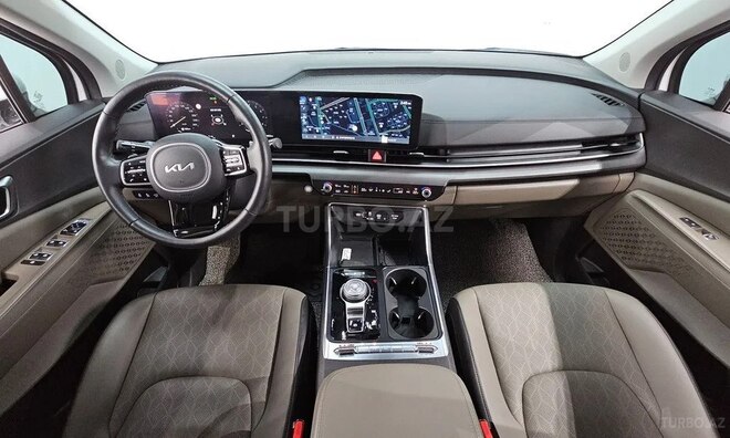 Kia Carnival-5