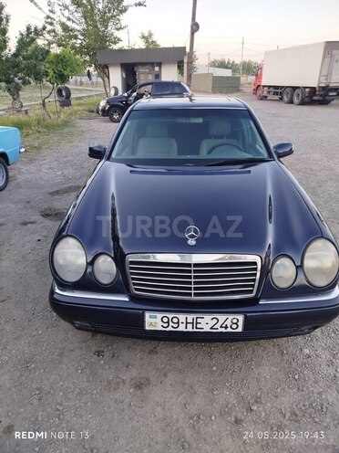 Mercedes E 240 1998, 370,000 km - 2.4 л - Bərdə