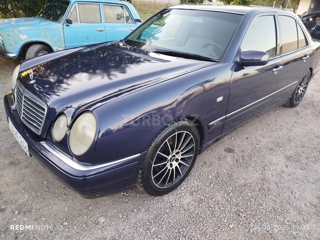 Mercedes E 240 1998, 370,000 km - 2.4 л - Bərdə