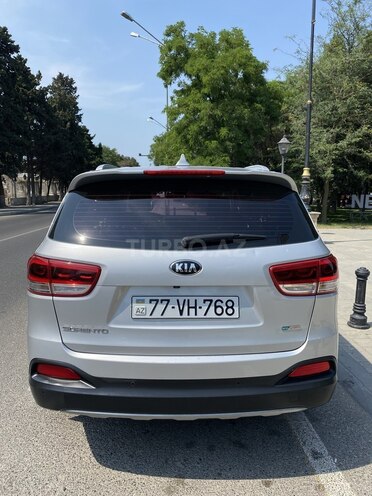 Kia Sorento-9