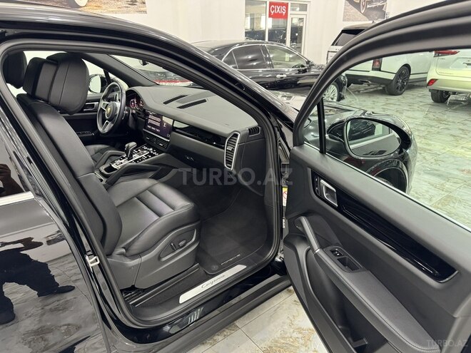 Porsche Cayenne-15