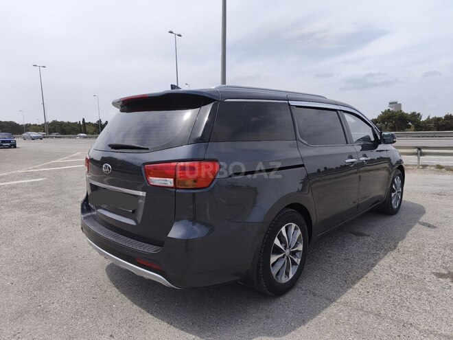 Kia Carnival 2016, 180,000 km - 2.2 l - Bakı
