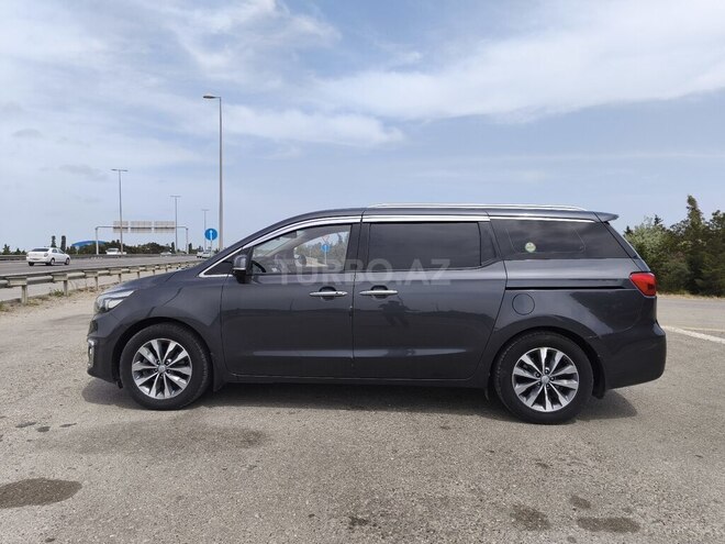 Kia Carnival 2016, 180,000 km - 2.2 l - Bakı