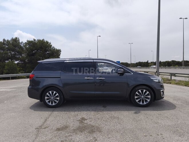 Kia Carnival 2016, 180,000 km - 2.2 l - Bakı