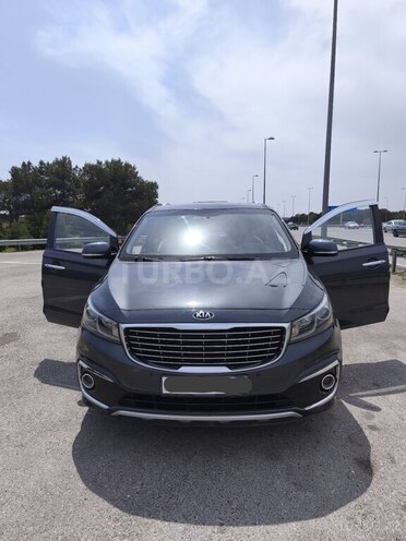 Kia Carnival 2016, 180,000 km - 2.2 l - Bakı