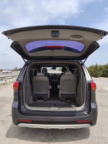 Kia Carnival 2016, 180,000 km - 2.2 l - Bakı
