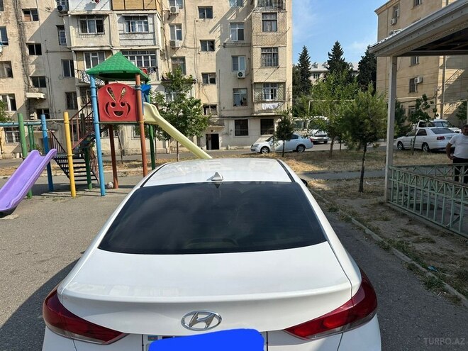 Hyundai Elantra 2017, 109,673 km - 2.0 l - Bakı