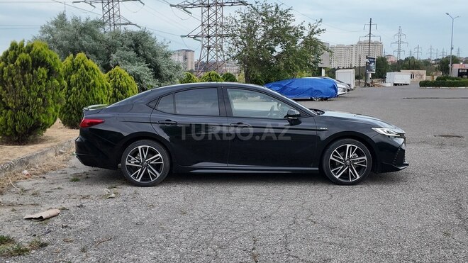 Toyota Camry-3
