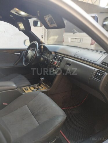 Mercedes E 220 d 2000, 367,000 km - 2.2 l - Gəncə