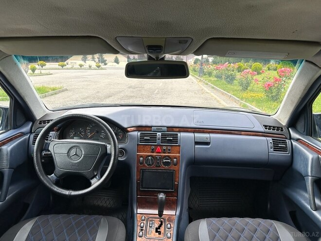 Mercedes E 230 1998, 345,764 km - 2.3 l - Beyləqan