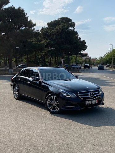 Mercedes E 220 d 2013, 266,000 km - 2.2 l - Sumqayıt