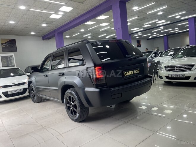 Jeep Cherokee-13