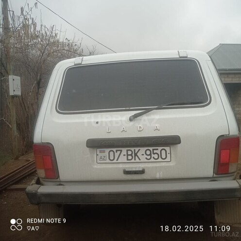 LADA (VAZ) Niva 2010, 175,000 km - 1.7 l - Astara