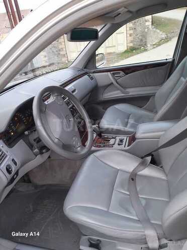 Mercedes E 240 2000, 255,000 km - 2.6 l - Şəmkir