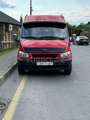 Ford Transit-1