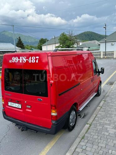 Ford Transit-8