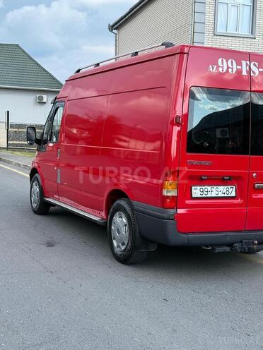 Ford Transit-9
