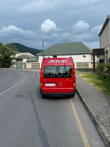 Ford Transit-12