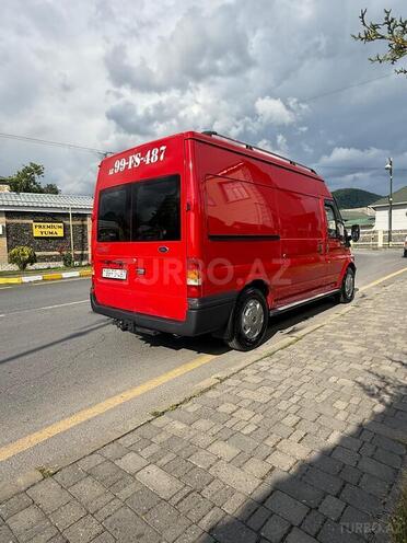 Ford Transit-14