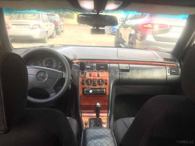 Mercedes E 230 1996, 570,000 km - 2.3 l - Bakı