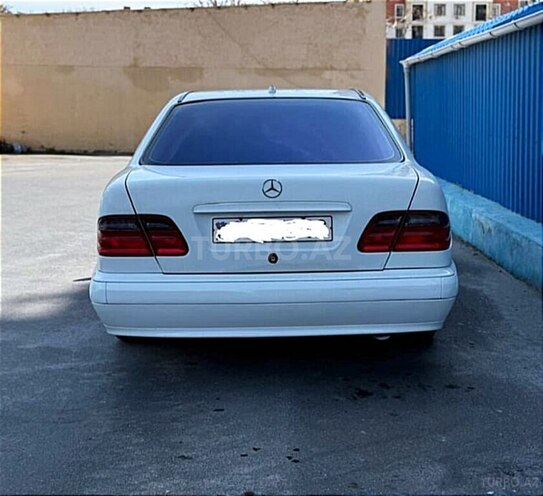 Mercedes E 300 d 1996, 375,000 km - 3.0 л - Samux