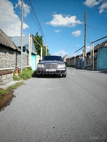 Mercedes E 200 1993, 258,000 km - 2.0 l - Şəki
