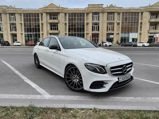 Mercedes E 250 2018, 41,900 km - 2.0 l - Bakı