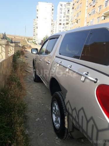 Mitsubishi L200 2008, 452,355 km - 2.0 l - Xırdalan